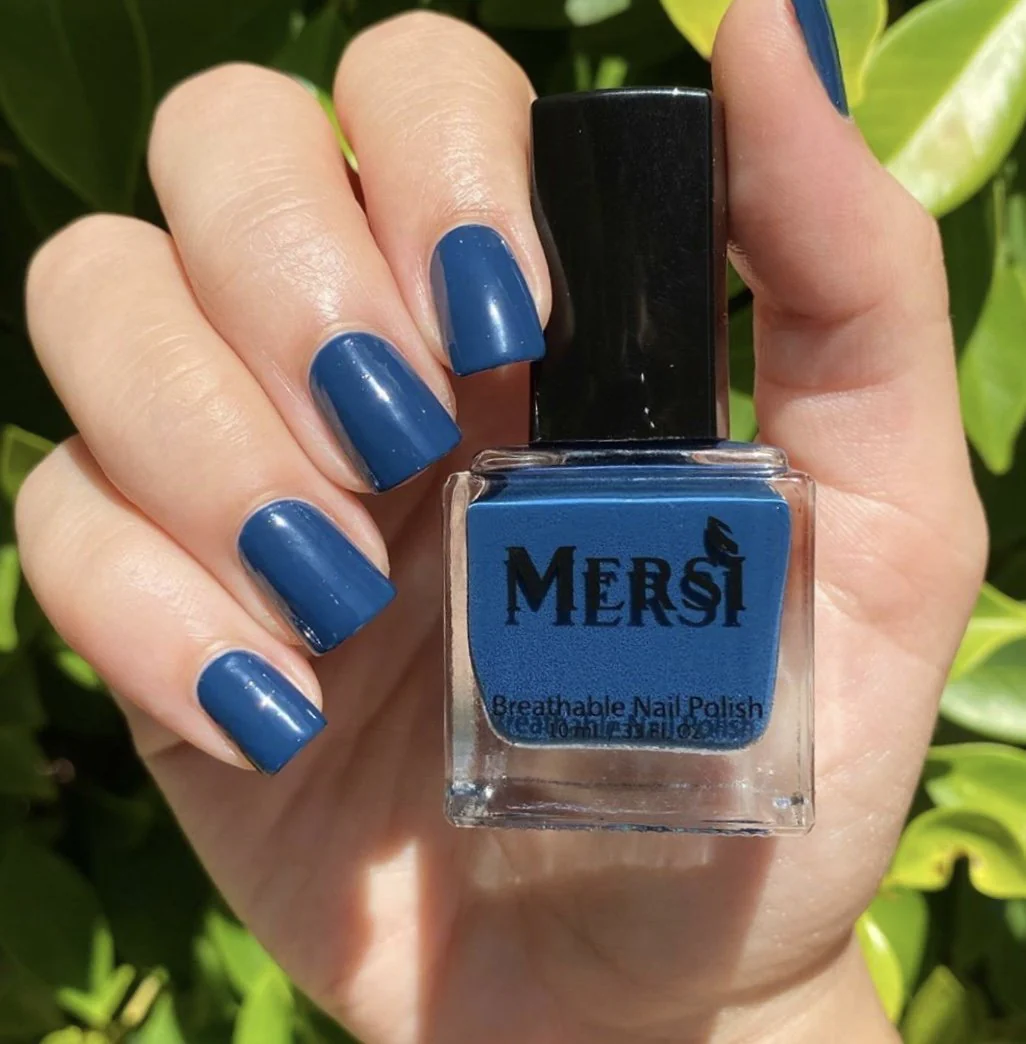 Great Blue Hole Halal Nail Polish  Breathable 10ML - Image 4